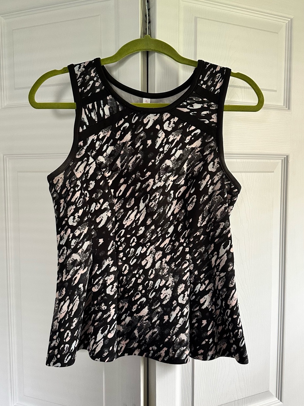 Xhilaration Black & Light Pink Peplum Top